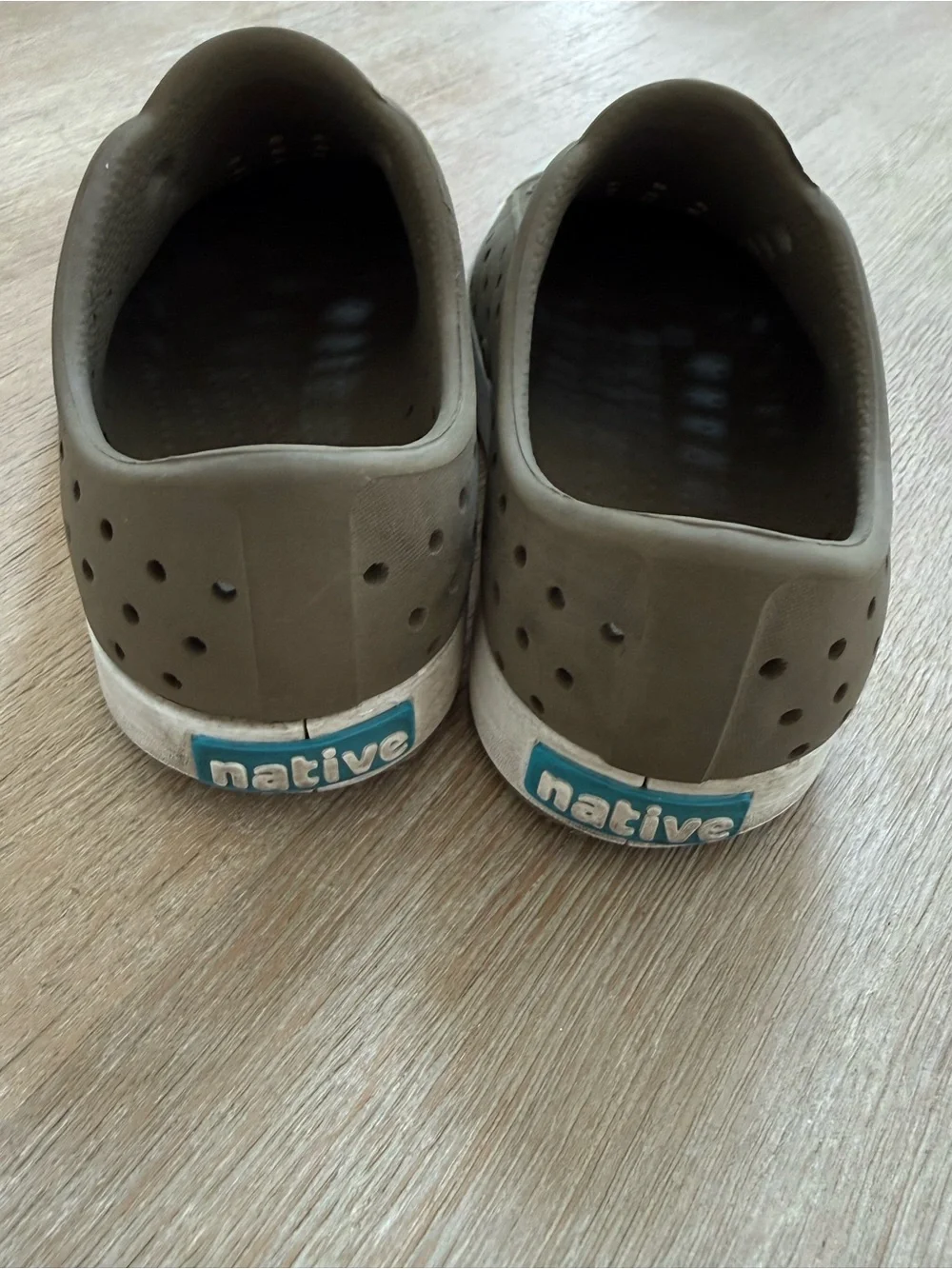 Native Kids Jefferson Slip-On Water Shoes in Olive and White. Size C10